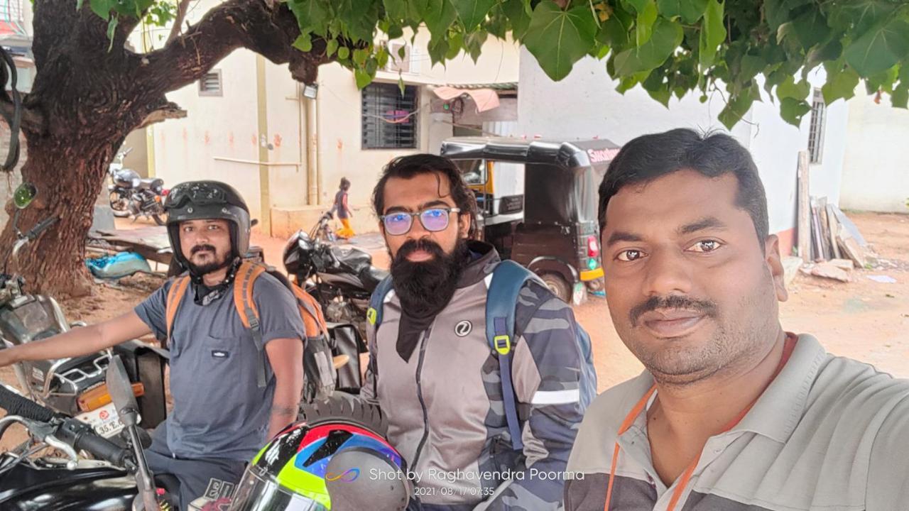 Abhi Homestay Hampi Buitenkant foto