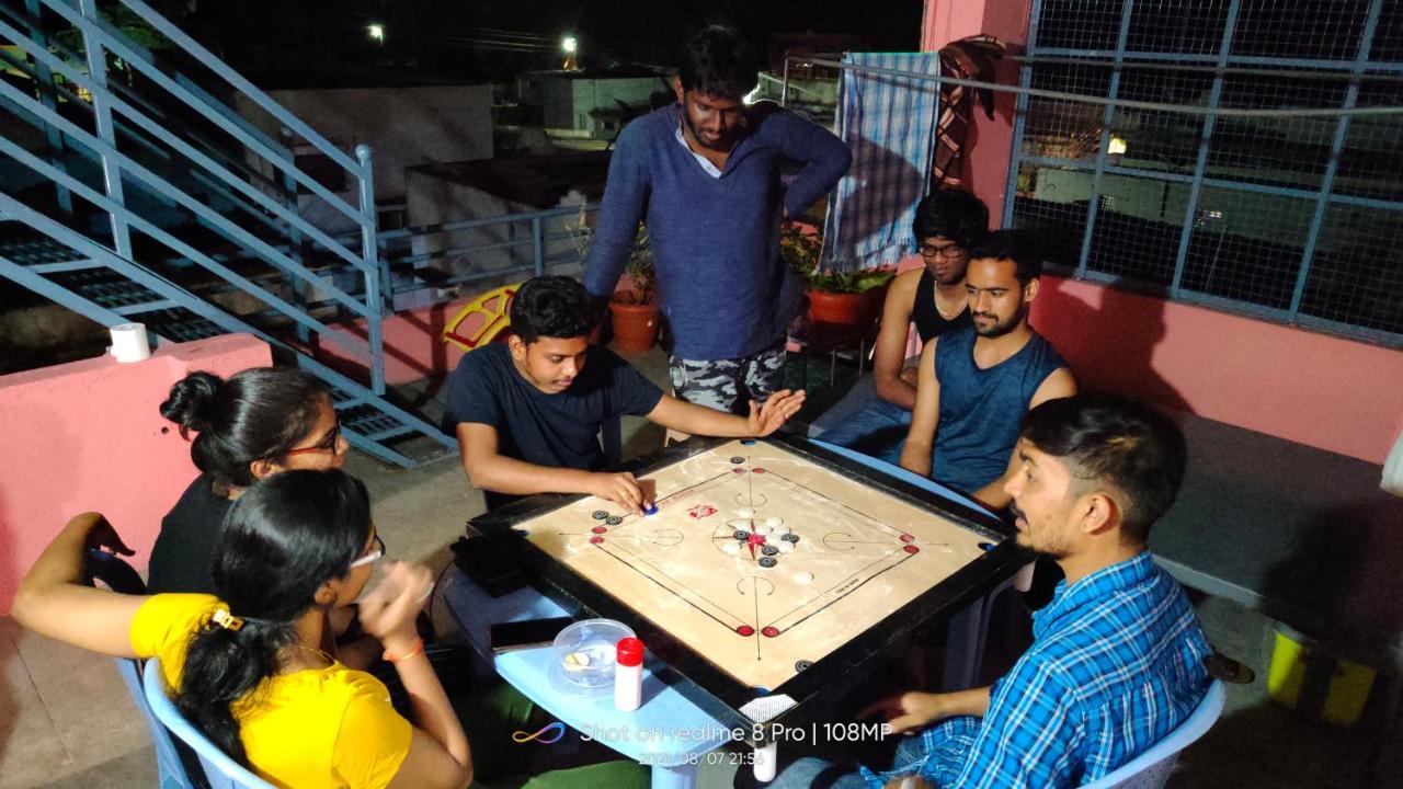 Abhi Homestay Hampi Buitenkant foto