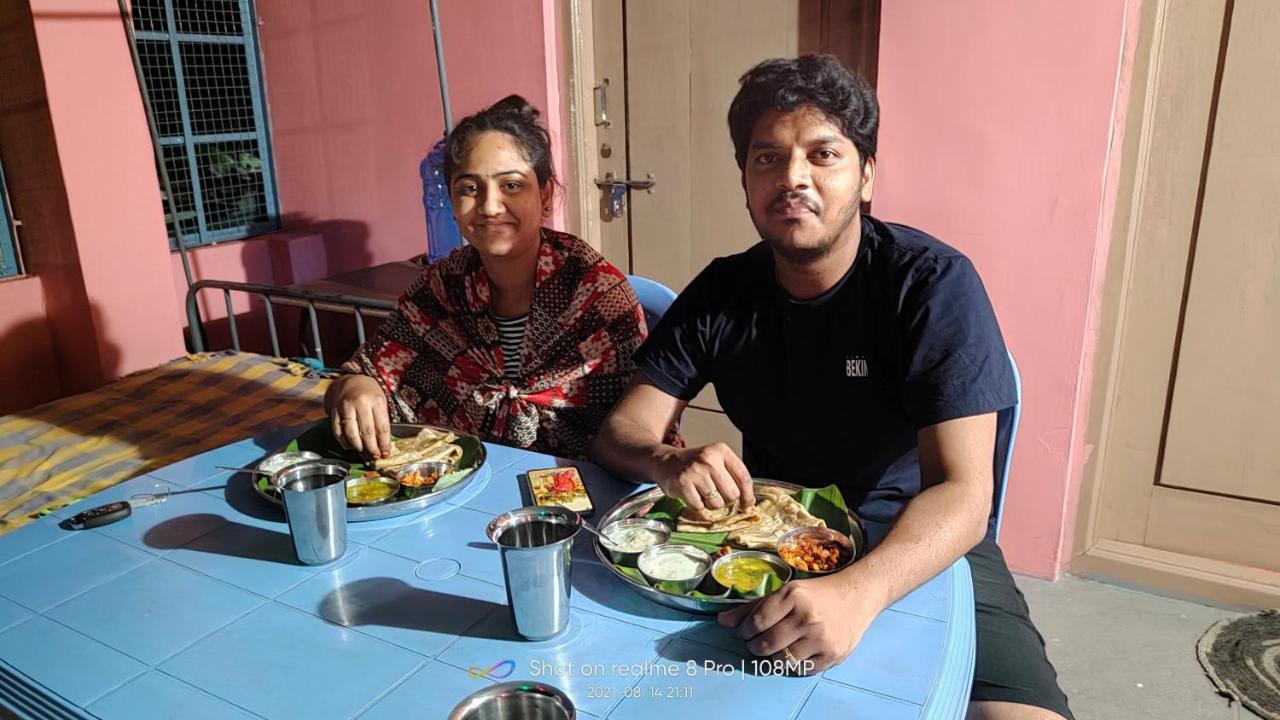 Abhi Homestay Hampi Buitenkant foto