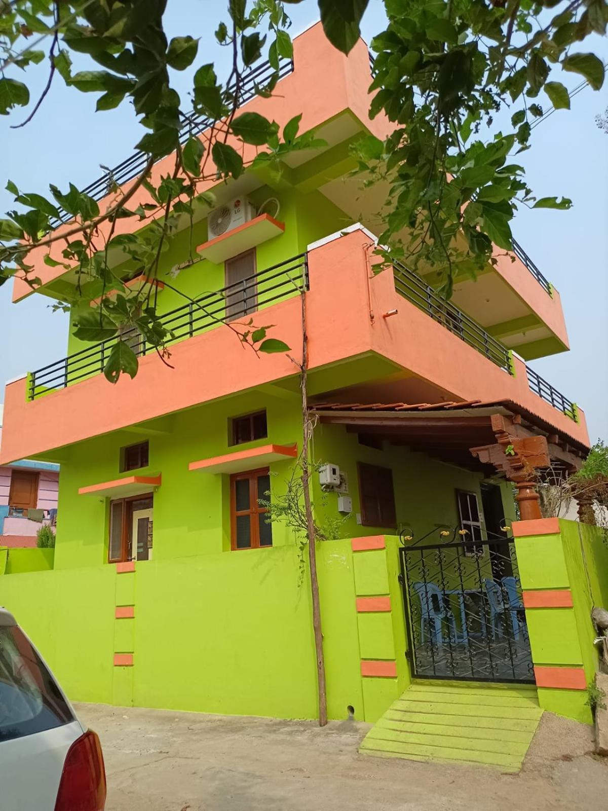 Abhi Homestay Hampi Buitenkant foto