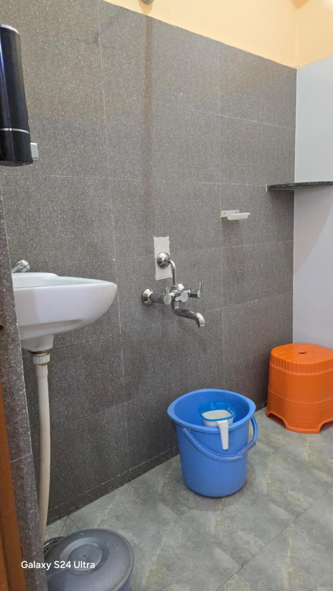 Abhi Homestay Hampi Buitenkant foto