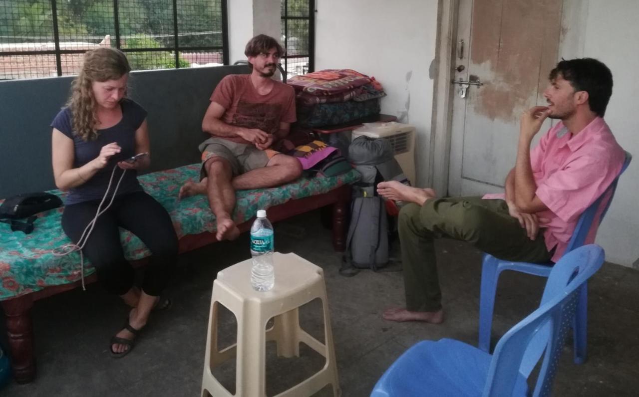 Abhi Homestay Hampi Buitenkant foto